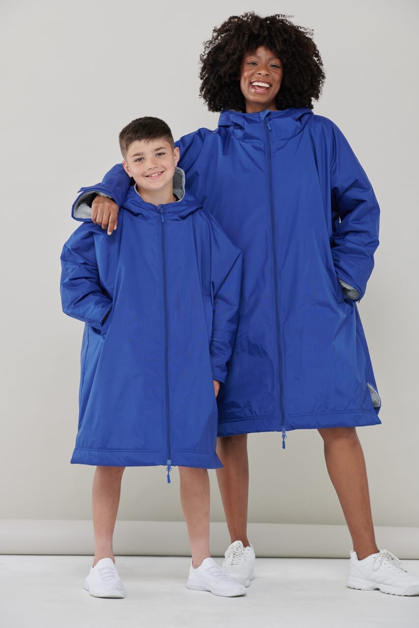 Waterproof Changing Robe With Fleece Lining - Oversized Swim Parka, Surf Poncho For Beach, Swimming & Outdoor Sports